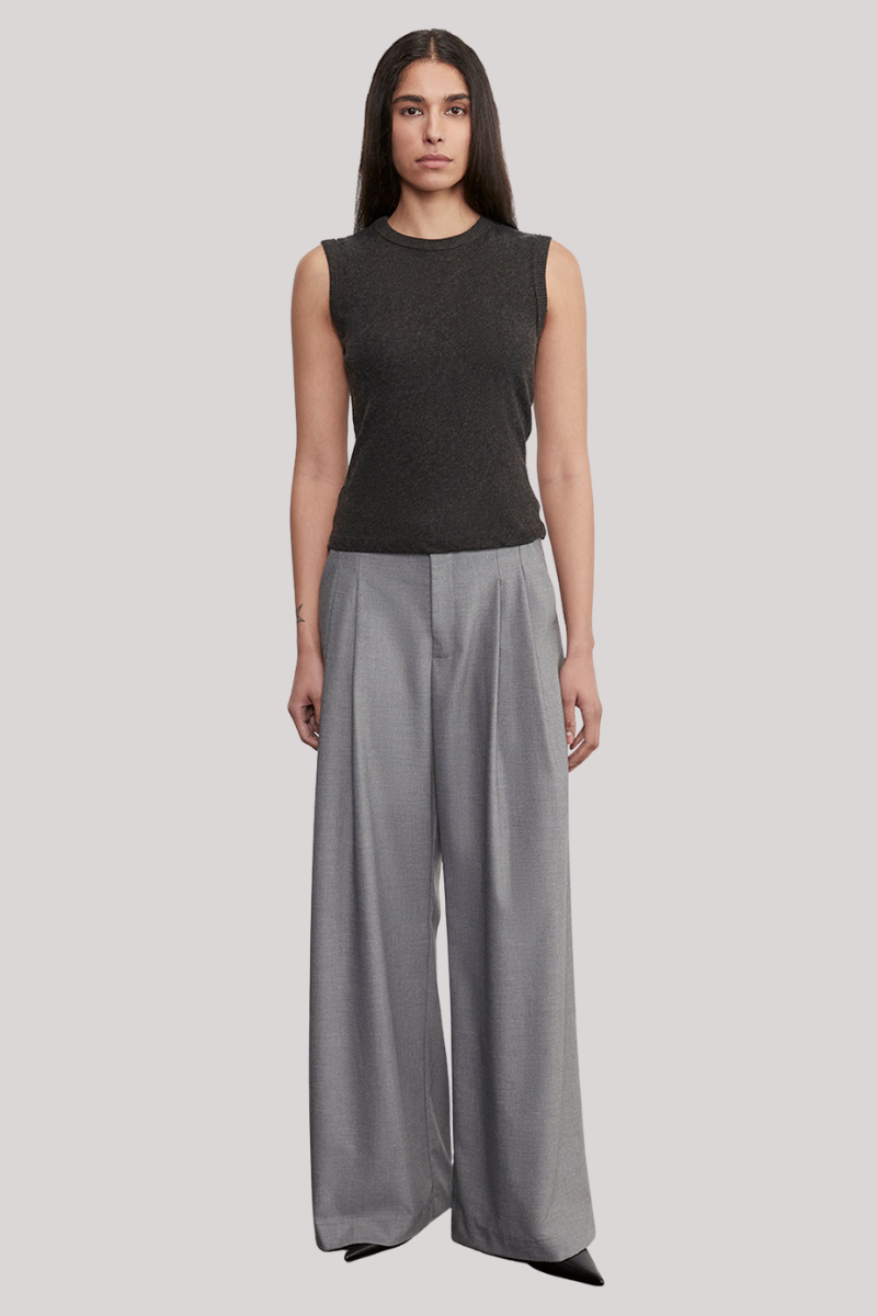 Enza Costa - Cashmere New Classic Sleeveless Crew - CHARCOAL
