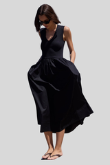 Sold Out. Nyc - The V-Neck RSVP - BLACK