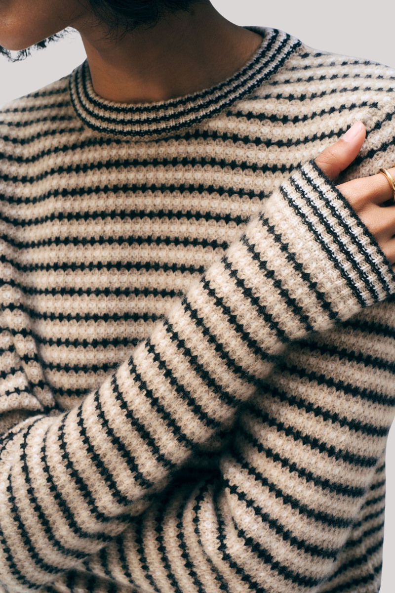 White + Warren - Cashmere Textured Stripe Crewneck - NEUTCOMB